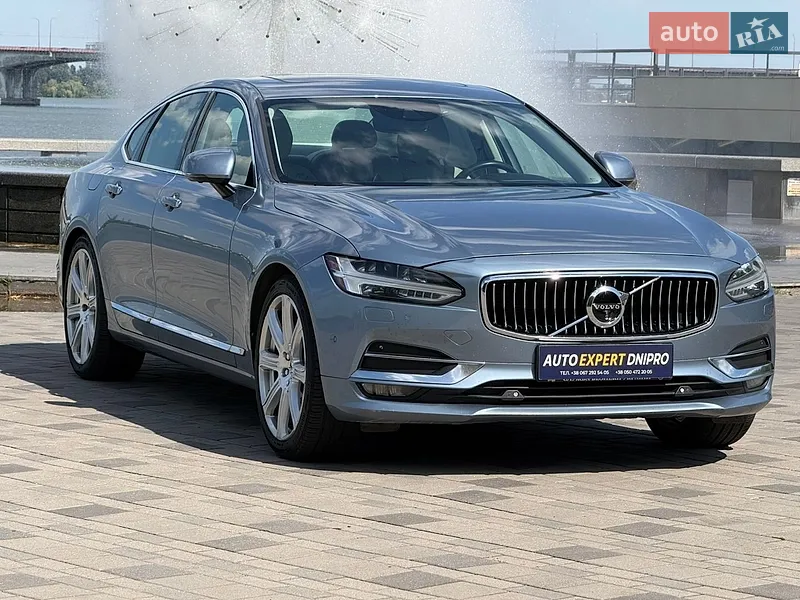 Volvo S90 2016