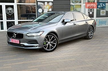 Седан Volvo S90 2017 в Нововолынске