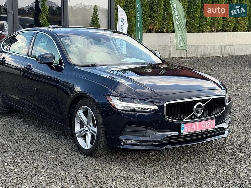 Volvo S90
