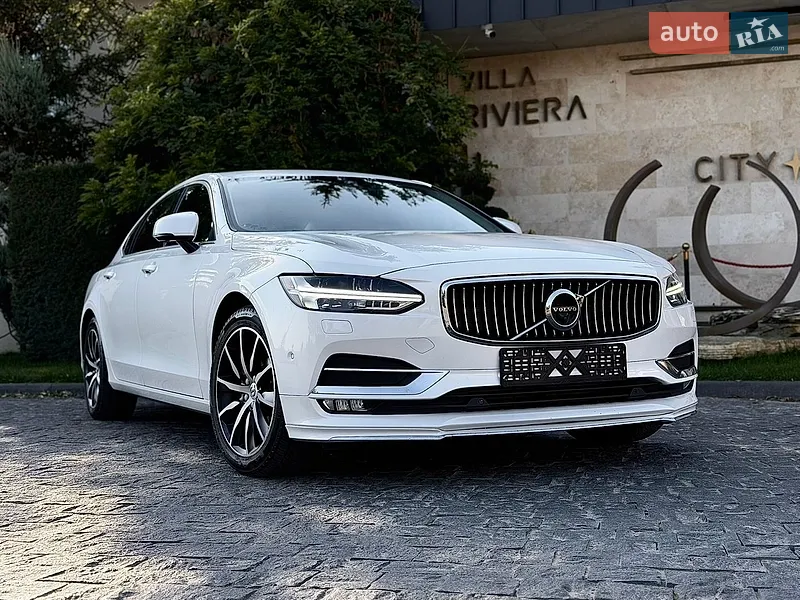 Volvo S90