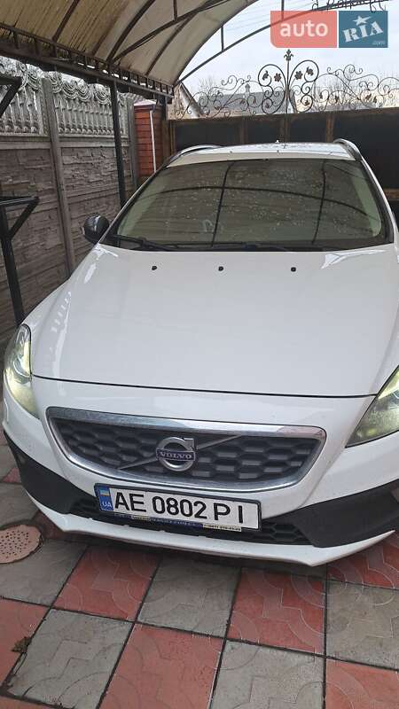 Volvo V40 Cross Country 2013