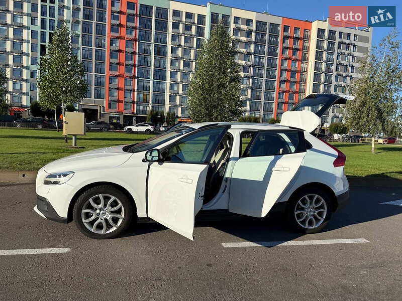 Хетчбек Volvo V40 Cross Country 2016 в Василькові фото 24 Хетчбек Volvo V40 Cross Country 2016 в Василькові