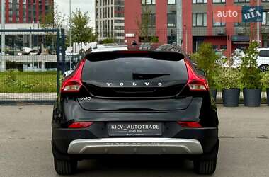 Хэтчбек Volvo V40 Cross Country 2014 в 