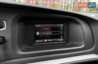 Хэтчбек Volvo V40 Cross Country 2014 в 