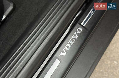 Хэтчбек Volvo V40 Cross Country 2014 в 