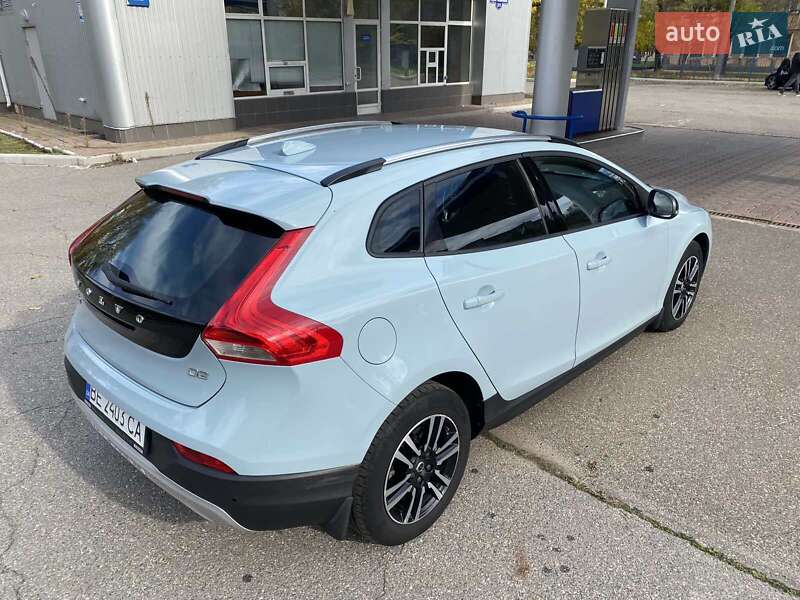 Хэтчбек Volvo V40 Cross Country 2017 в Николаеве фото 13 Хэтчбек Volvo V40 Cross Country 2017 в Николаеве