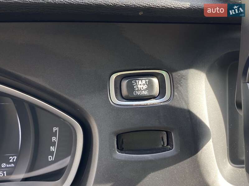 Хэтчбек Volvo V40 Cross Country 2017 в Николаеве фото 45 Хэтчбек Volvo V40 Cross Country 2017 в Николаеве