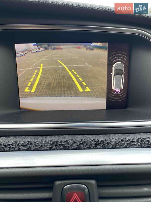 Хетчбек Volvo V40 Cross Country 2019 в Києві