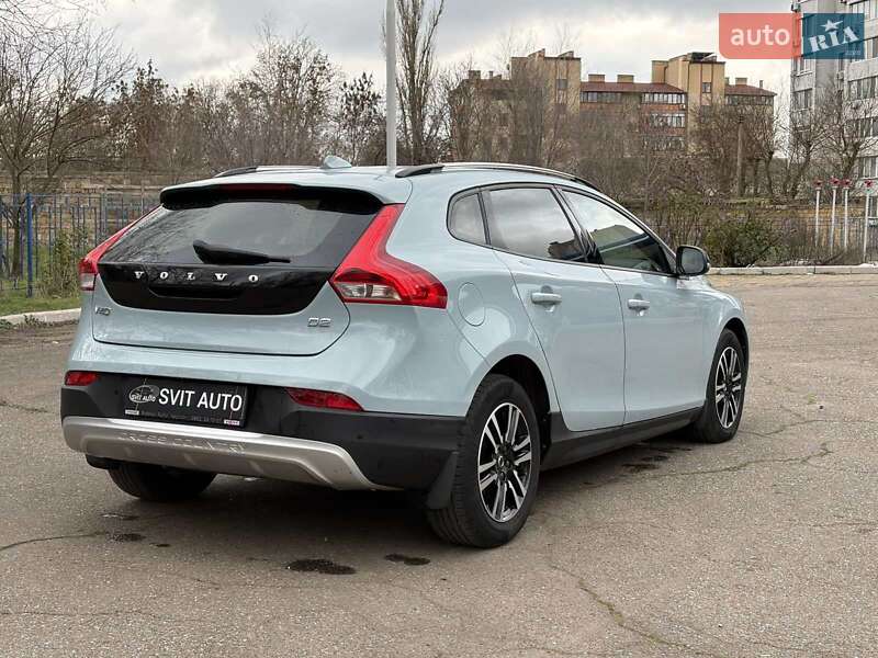 Хетчбек Volvo V40 Cross Country 2017 в Миколаєві