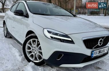 Хетчбек Volvo V40 Cross Country 2016 в Кропивницькому