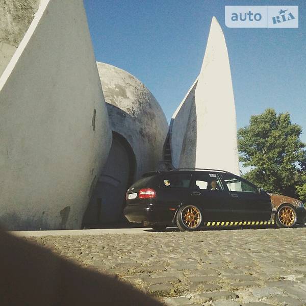Универсал Volvo V40 1998 в Киеве фото 9 Универсал Volvo V40 1998 в Киеве