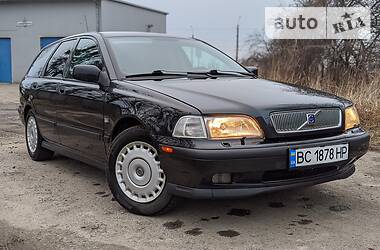 Універсал Volvo V40 1997 в Львові