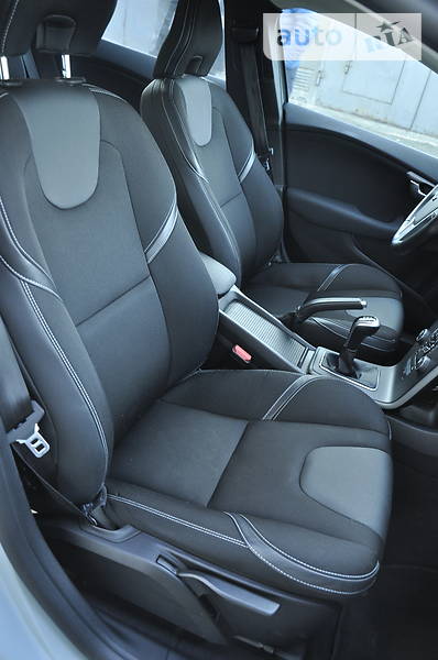 Хетчбек Volvo V40 2016 в Тернополі фото 27 Хетчбек Volvo V40 2016 в Тернополі