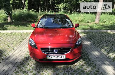 Хэтчбек Volvo V40 2013 в Харькове