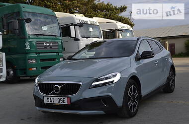 Универсал Volvo V40 2018 в Хусте