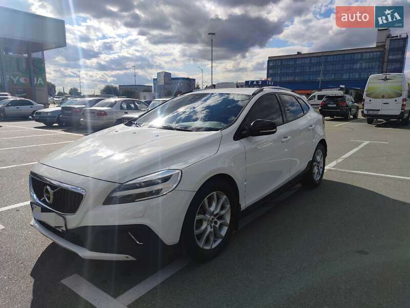 Volvo V40 2016