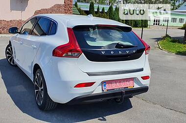 Хетчбек Volvo V40 2013 в Жовкві