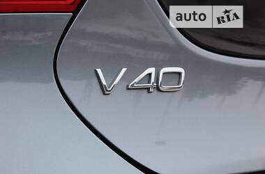 Хэтчбек Volvo V40 2017 в Хусте
