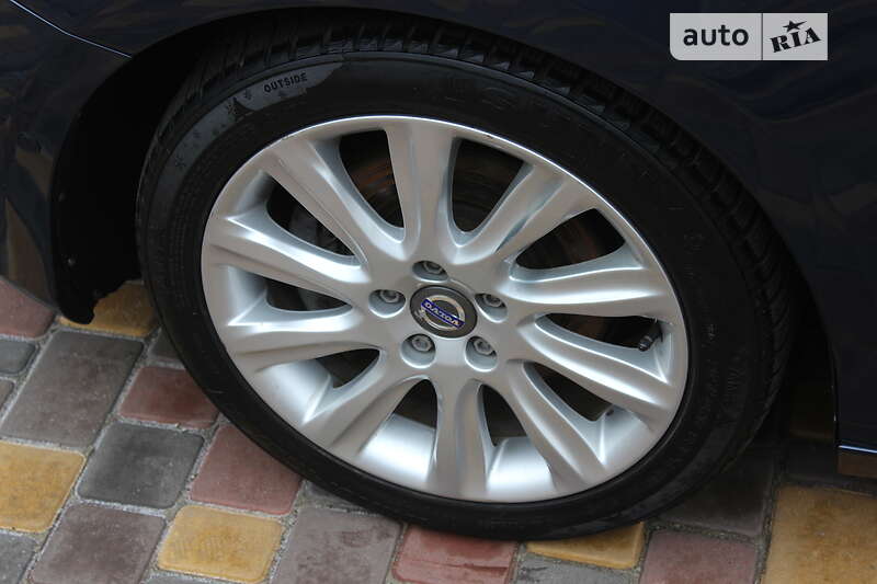 Хетчбек Volvo V40 2015 в Дніпрі фото 21 Хетчбек Volvo V40 2015 в Дніпрі