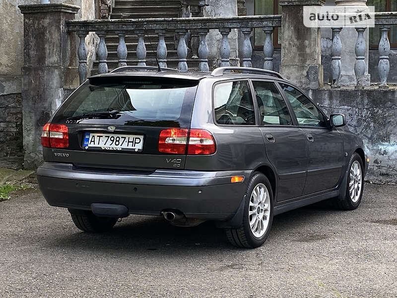 Универсал Volvo V40 2004 в Калуше