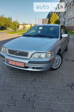 Универсал Volvo V40 2001 в Владимир-Волынском
