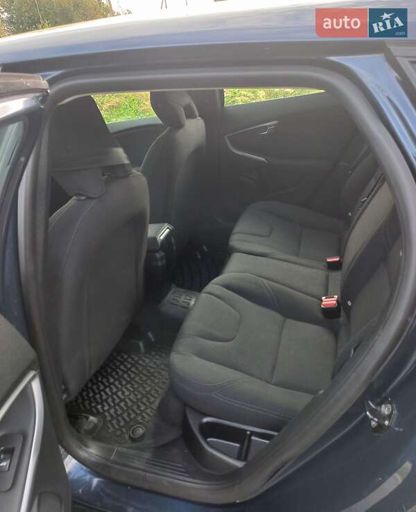 Хэтчбек Volvo V40 2013 в Стрые