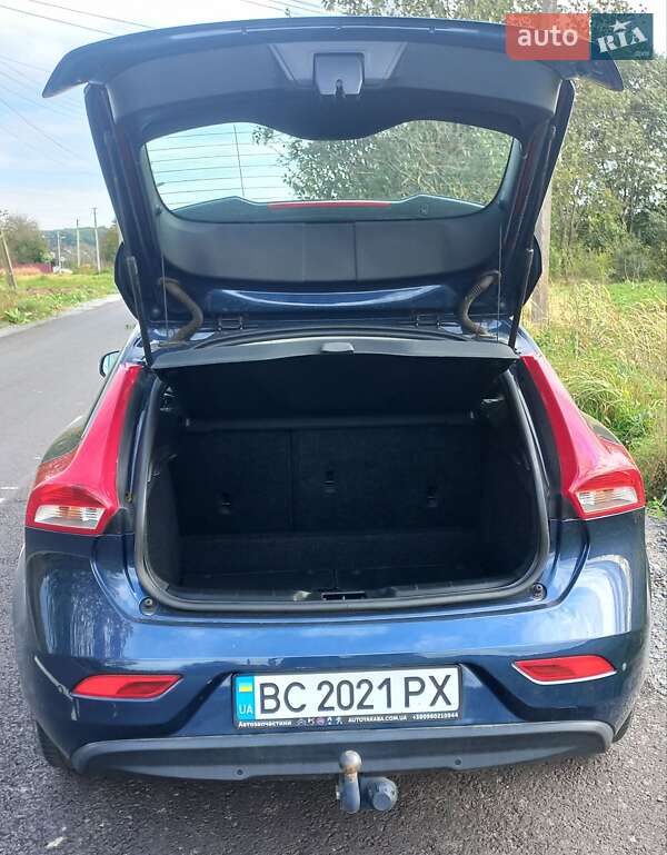 Хэтчбек Volvo V40 2013 в Стрые