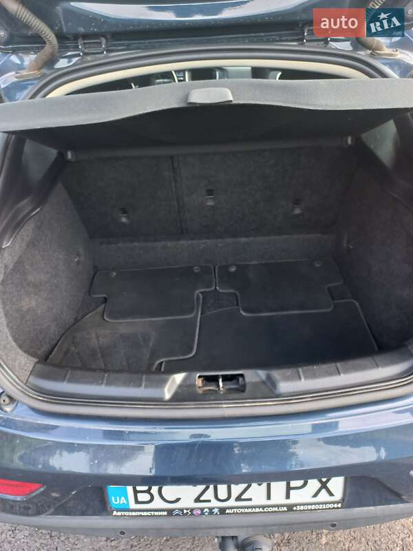 Хэтчбек Volvo V40 2013 в Стрые