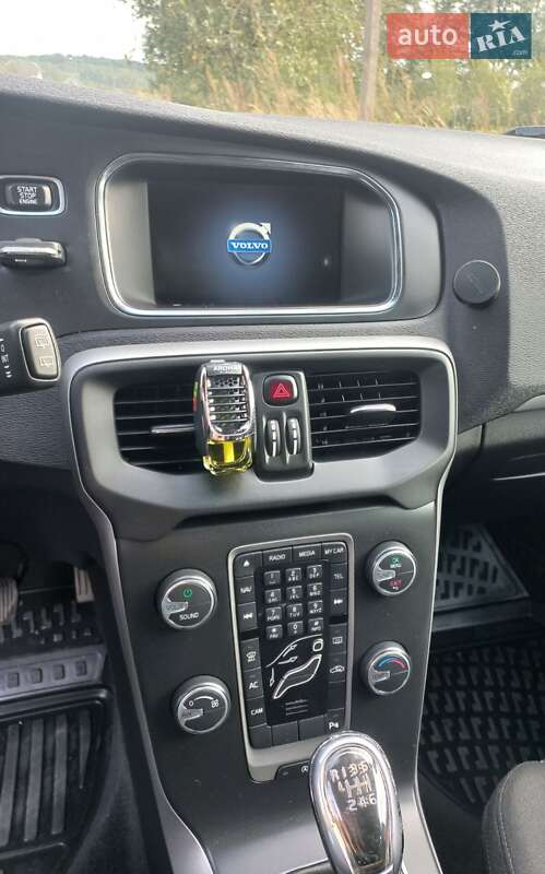 Хэтчбек Volvo V40 2013 в Стрые