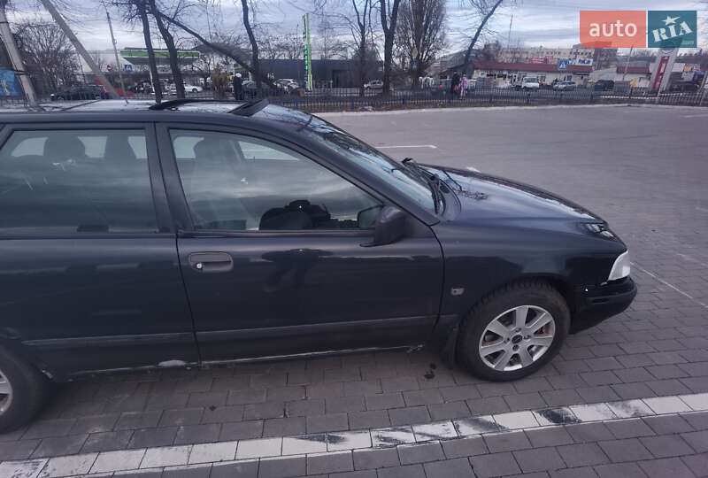 Универсал Volvo V40 1998 в Одессе