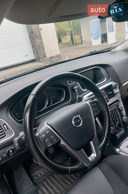 Хетчбек Volvo V40 2017 в Косові