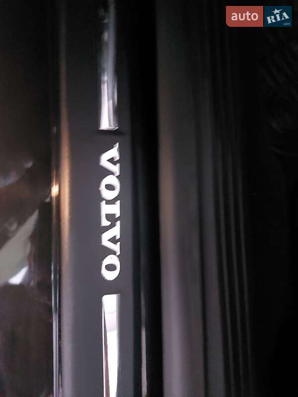 Хэтчбек Volvo V40 2017 в Косове