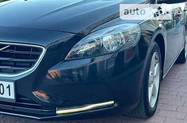 Хетчбек Volvo V40 2013 в Стрию