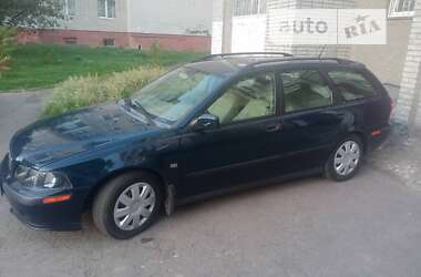 Універсал Volvo V40 2001 в Львові