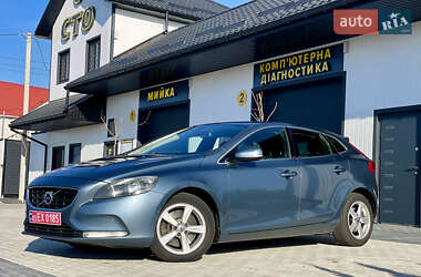 Хэтчбек Volvo V40 2013 в Новоархангельске