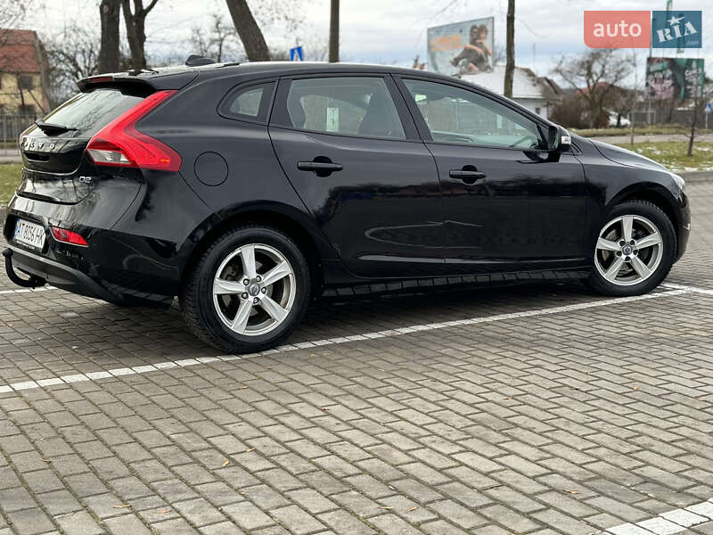 Хэтчбек Volvo V40 2013 в Коломые