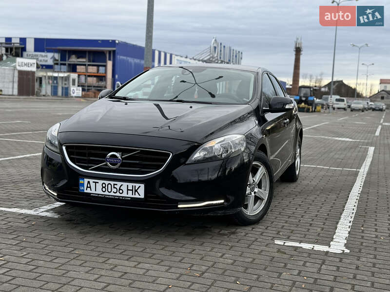 Хэтчбек Volvo V40 2013 в Коломые