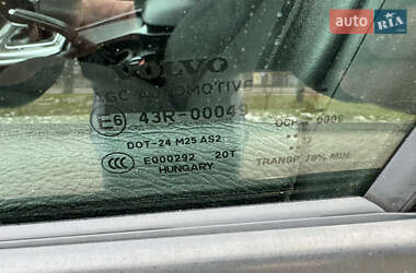 Хэтчбек Volvo V40 2013 в 