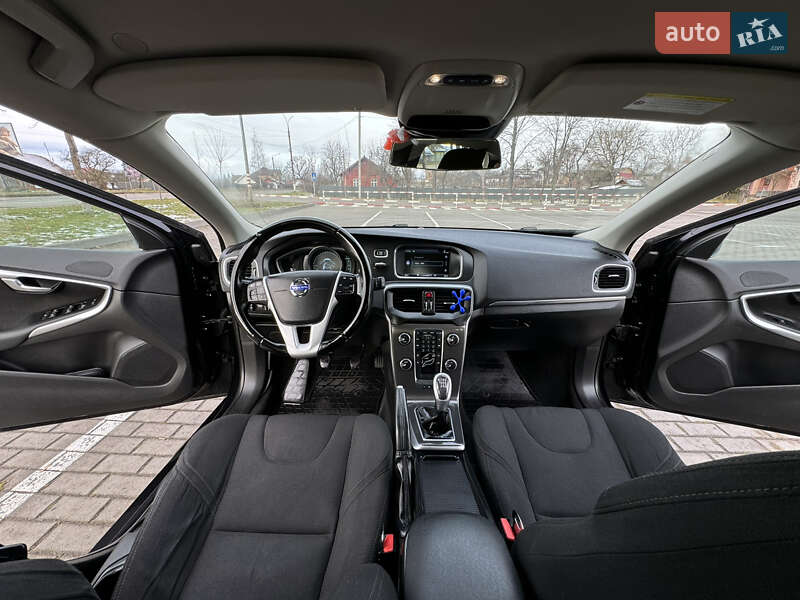 Хэтчбек Volvo V40 2013 в Коломые