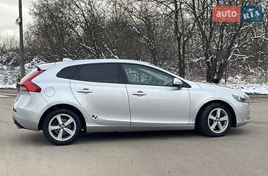 Хетчбек Volvo V40 2012 в Трускавці