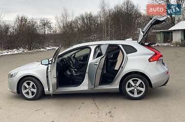 Хетчбек Volvo V40 2012 в Трускавці