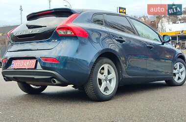 Хетчбек Volvo V40 2012 в Києві