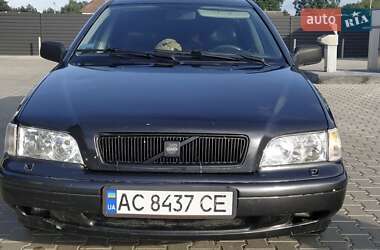 Универсал Volvo V40 1999 в Дубровице