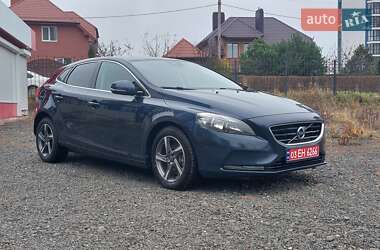 Хетчбек Volvo V40 2014 в Луцьку