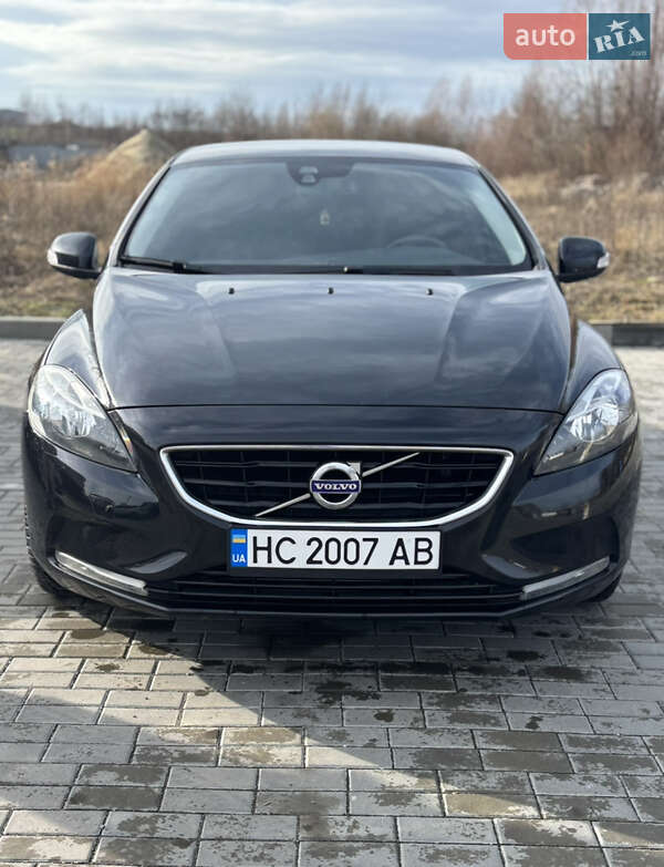 Хэтчбек Volvo V40 2013 в 