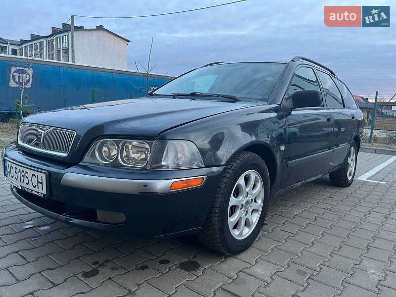 Універсал Volvo V40 2000 в 