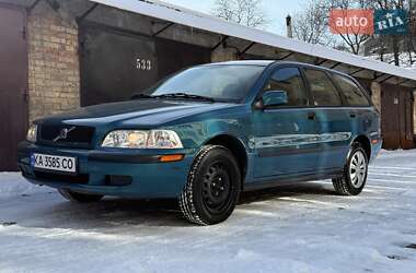 Універсал Volvo V40 2001 в Києві