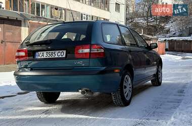 Универсал Volvo V40 2001 в 
