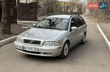 Универсал Volvo V40 2003 в Ровно