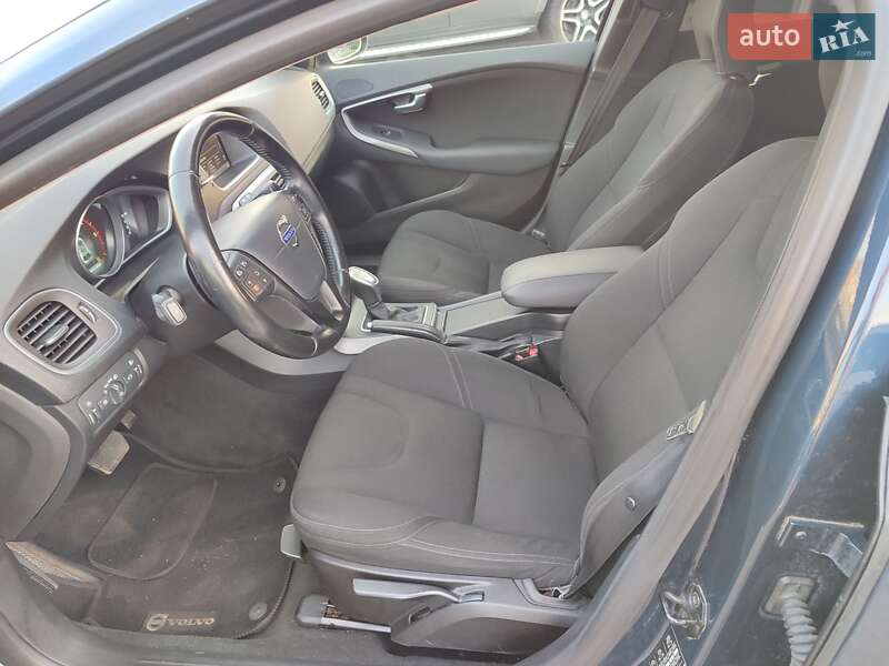 Хетчбек Volvo V40 2012 в Києві